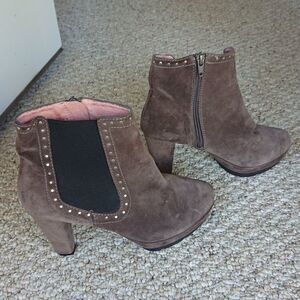 Andre Assous Georgette studded zipper Boot